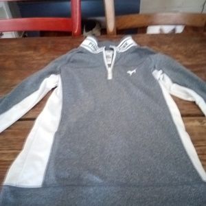 Sweatshirt grey and white zip up mockneck holes